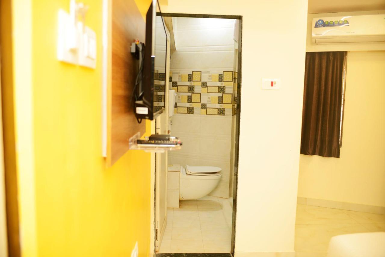 Hotel Ashyana - Near To Grant Road Station Mumbai Exterior photo