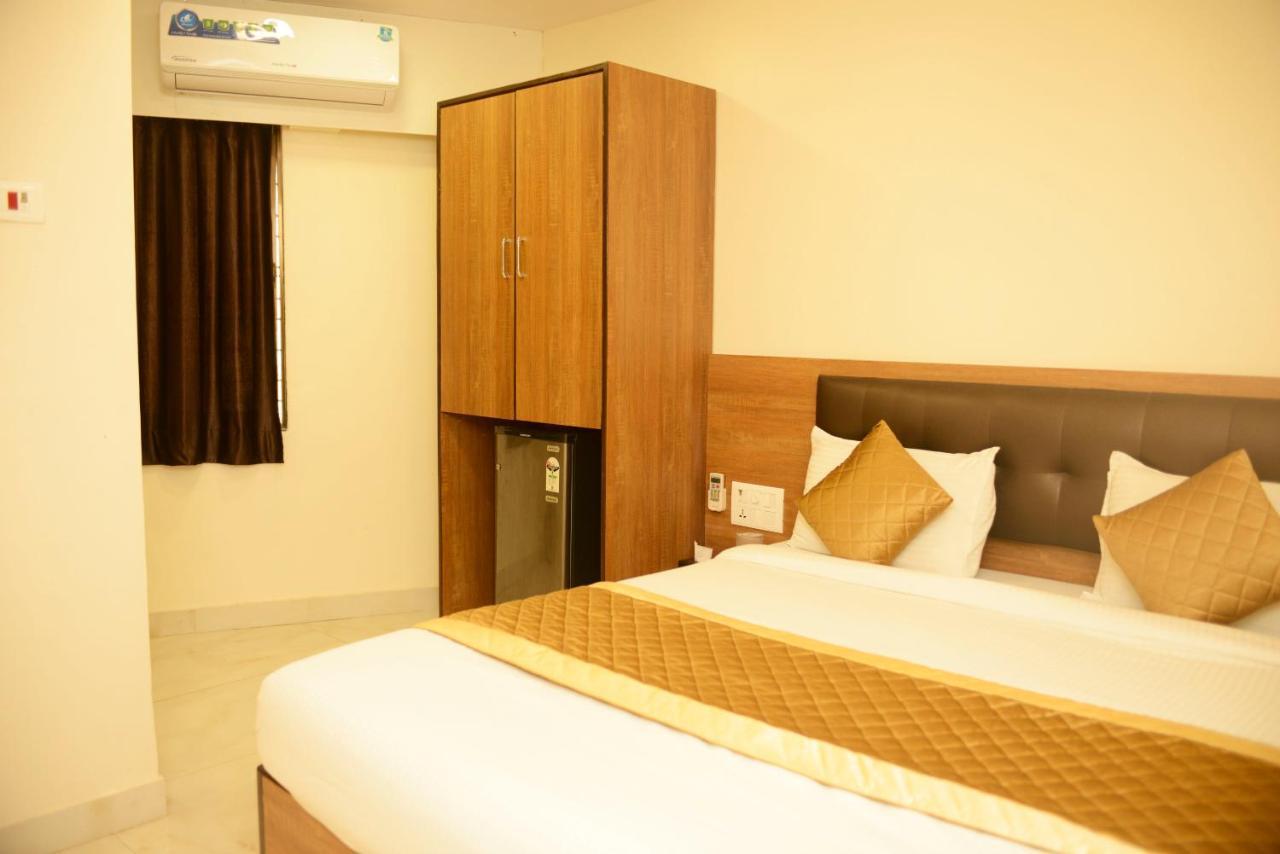 Hotel Ashyana - Near To Grant Road Station Mumbai Exterior photo